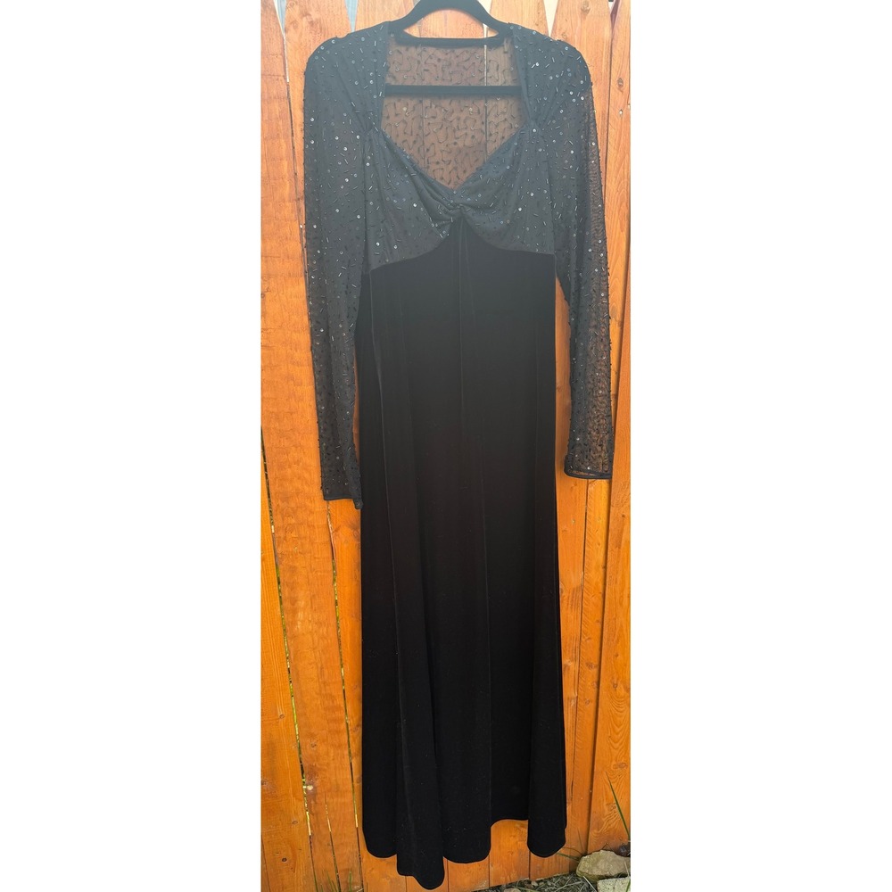 JS Boutique Black Velvet Sequin Mesh Long Sleeve Evening Gown Dress Size 10